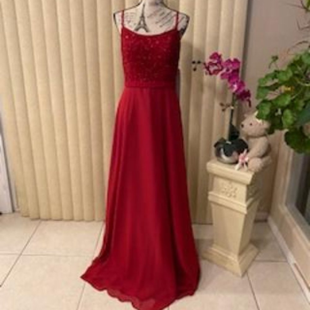 Simply Elegant Claret Red Formal Evening Gown 12